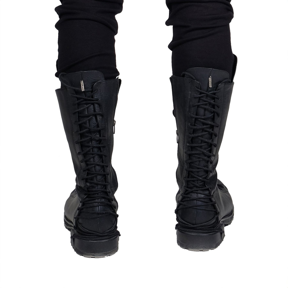 mid rise walking boots